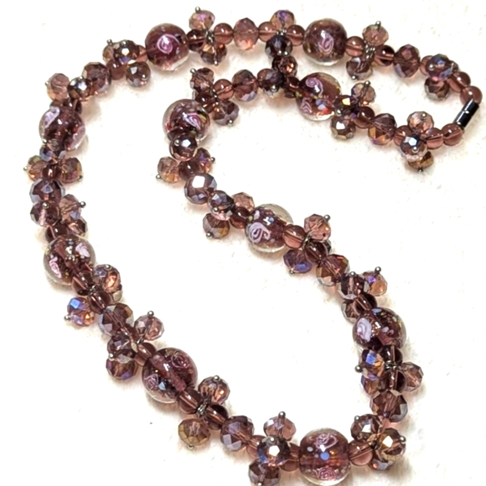 Beautiful Vintage Rosey/Mauve Crystal Beaded Necklace 20" Long